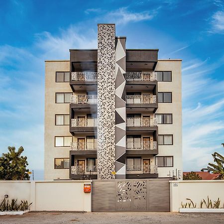 The Avery Apartments At Odomaa Place B, East Airport 阿克拉 外观 照片