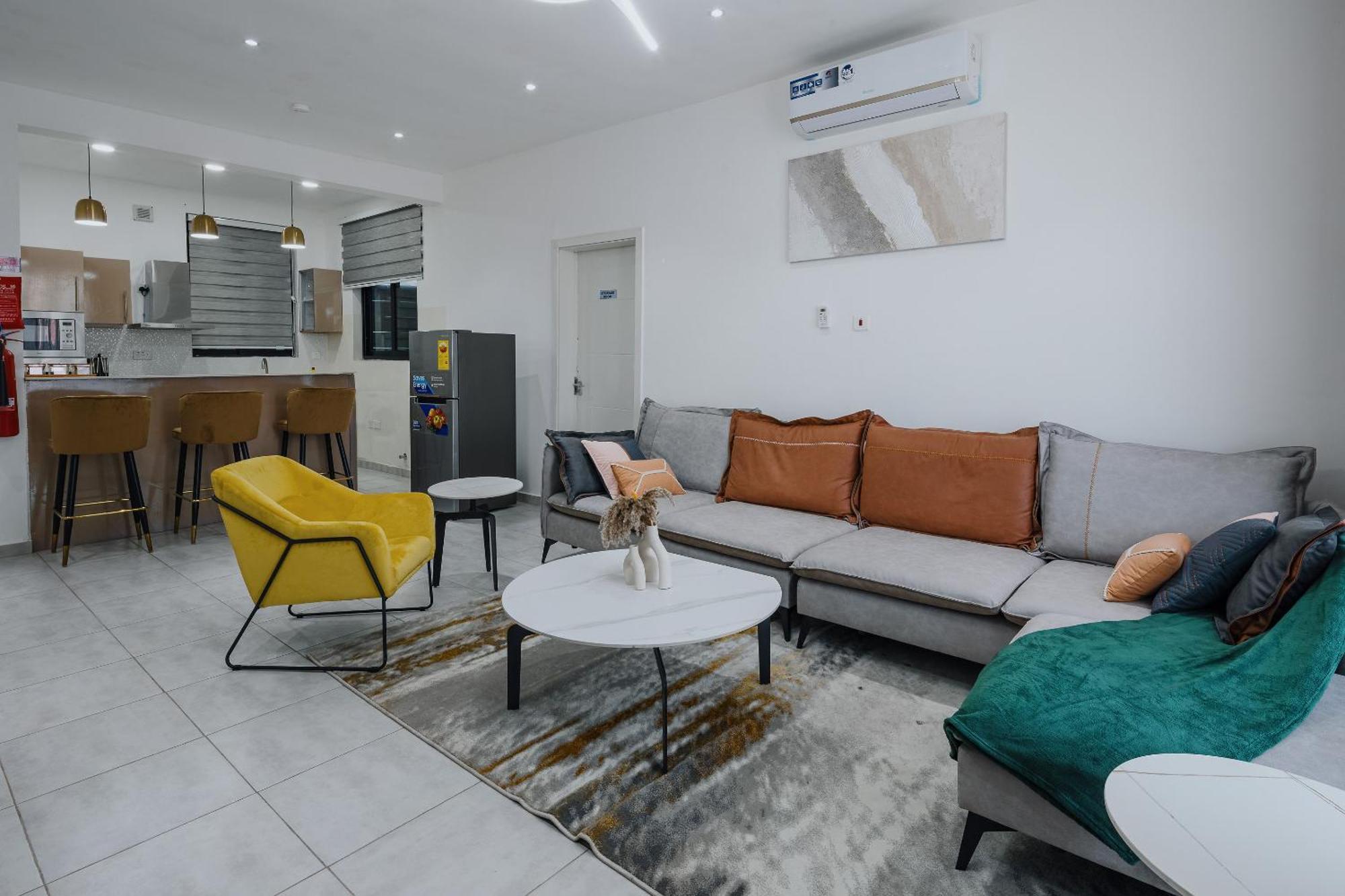 The Avery Apartments At Odomaa Place B, East Airport 阿克拉 外观 照片