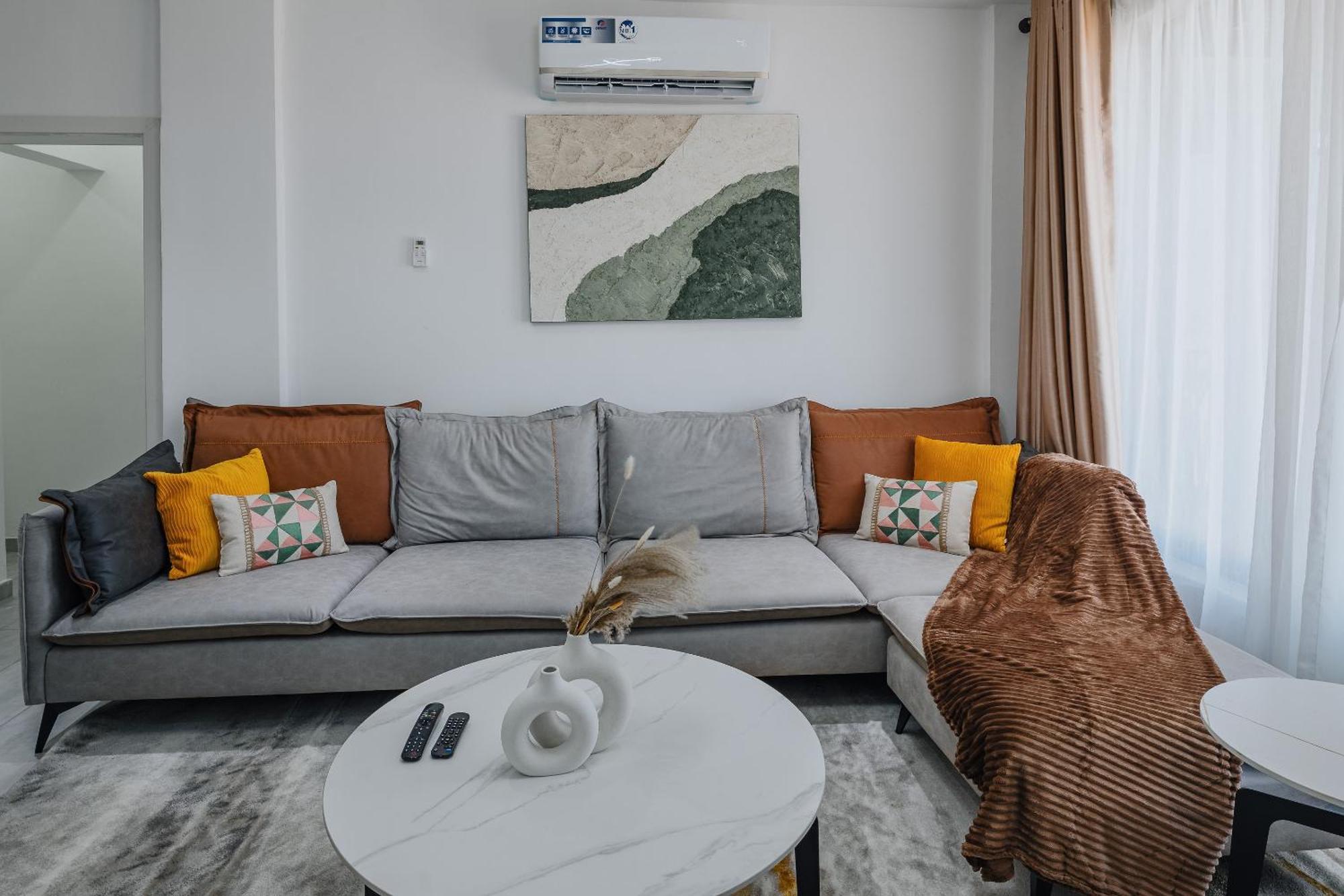 The Avery Apartments At Odomaa Place B, East Airport 阿克拉 外观 照片