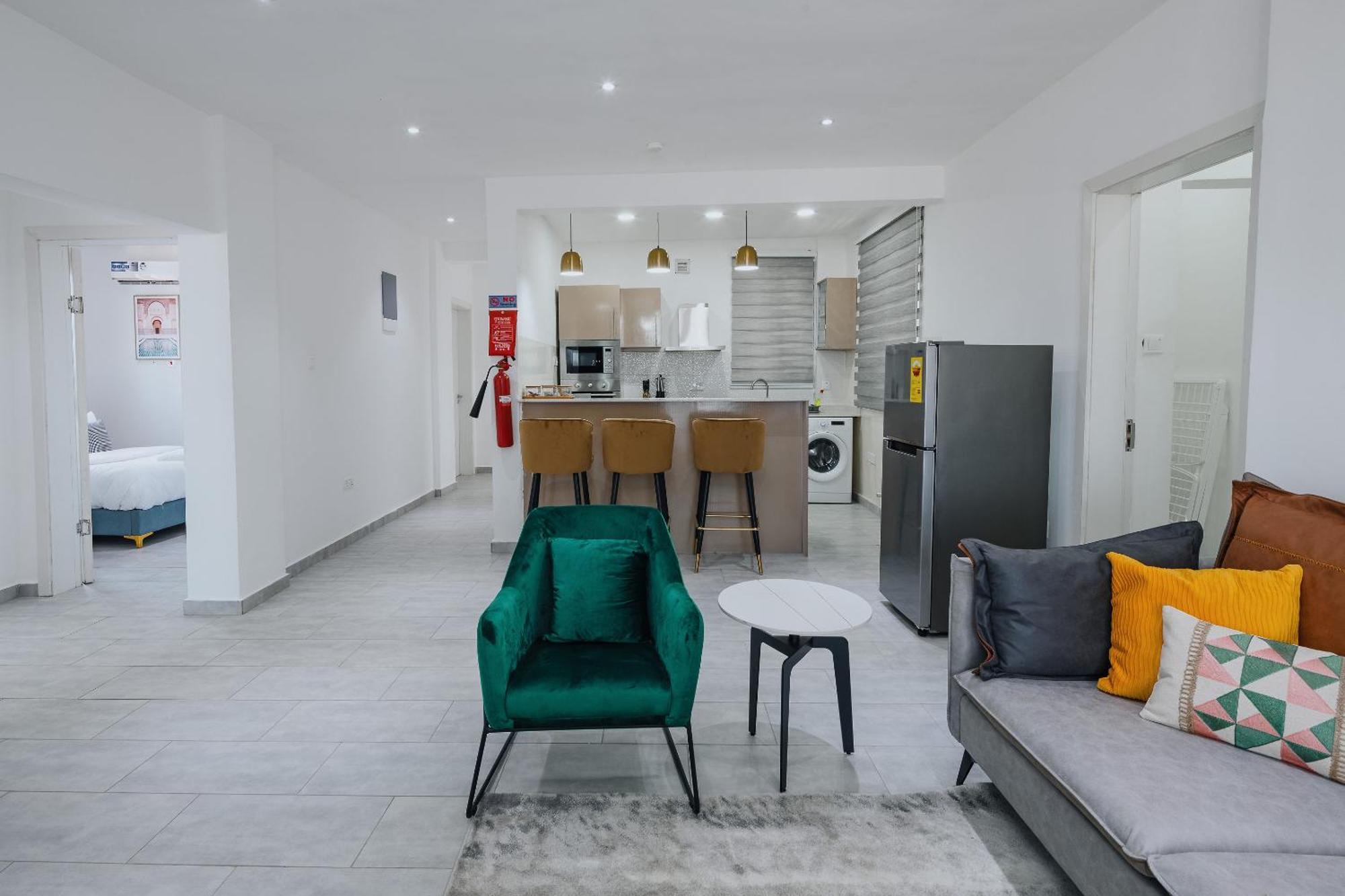 The Avery Apartments At Odomaa Place B, East Airport 阿克拉 外观 照片