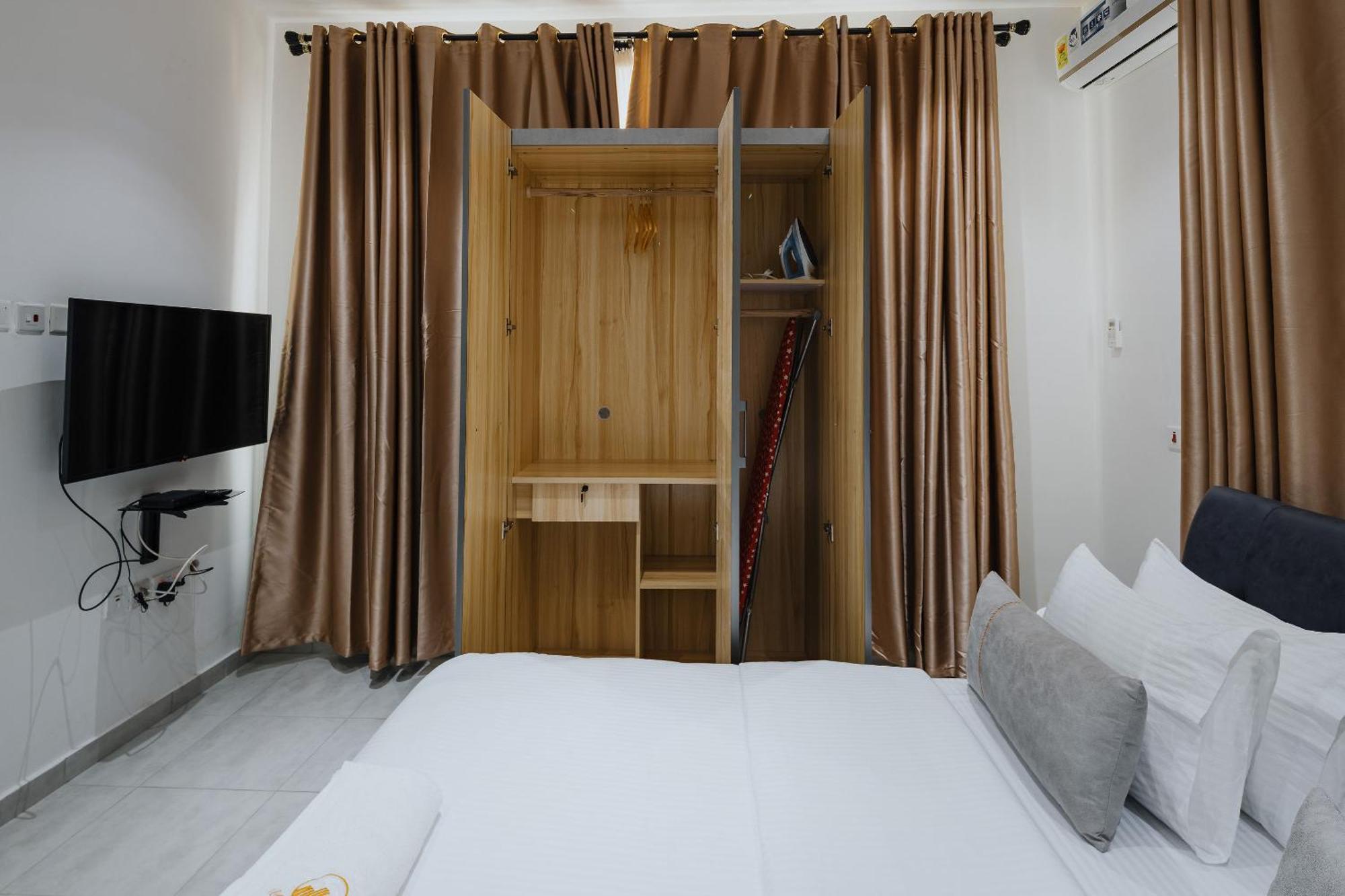 The Avery Apartments At Odomaa Place B, East Airport 阿克拉 外观 照片